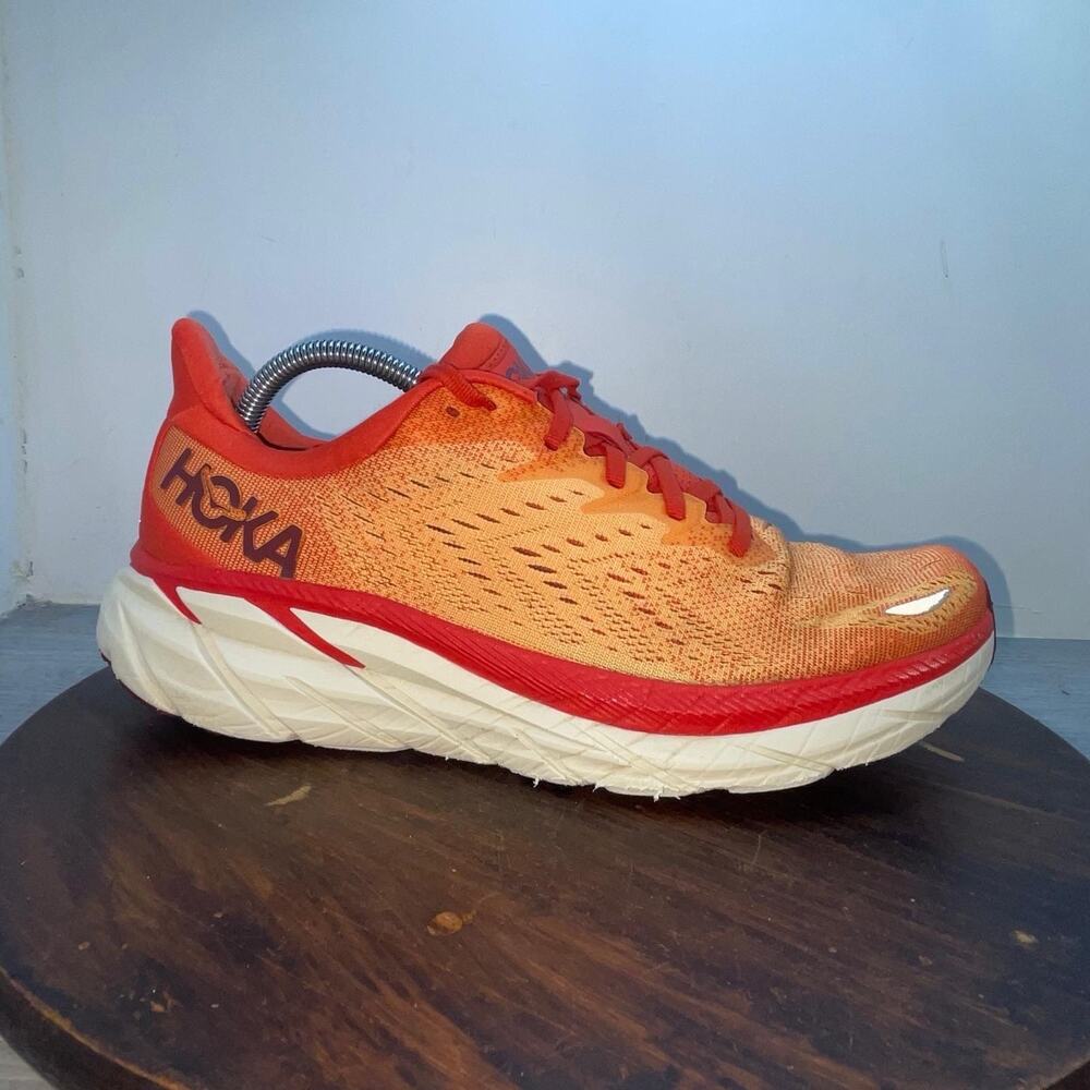 Hoka One One Clifton 8 Running Shoes Sneakers Men’s 9.5 D 1119393 FBOR Orange